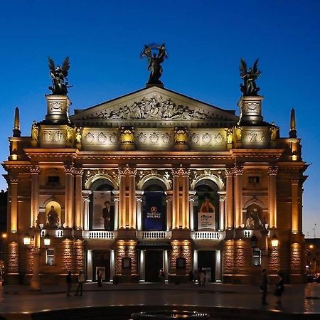 Best Location! Rynok Square, Opera. Apartment Lviv Bagian luar foto