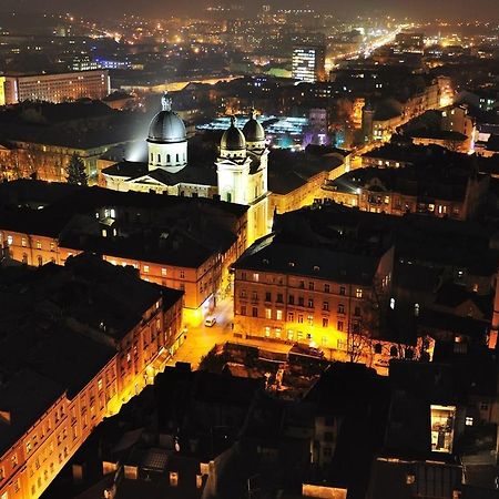 Best Location! Rynok Square, Opera. Apartment Lviv Bagian luar foto