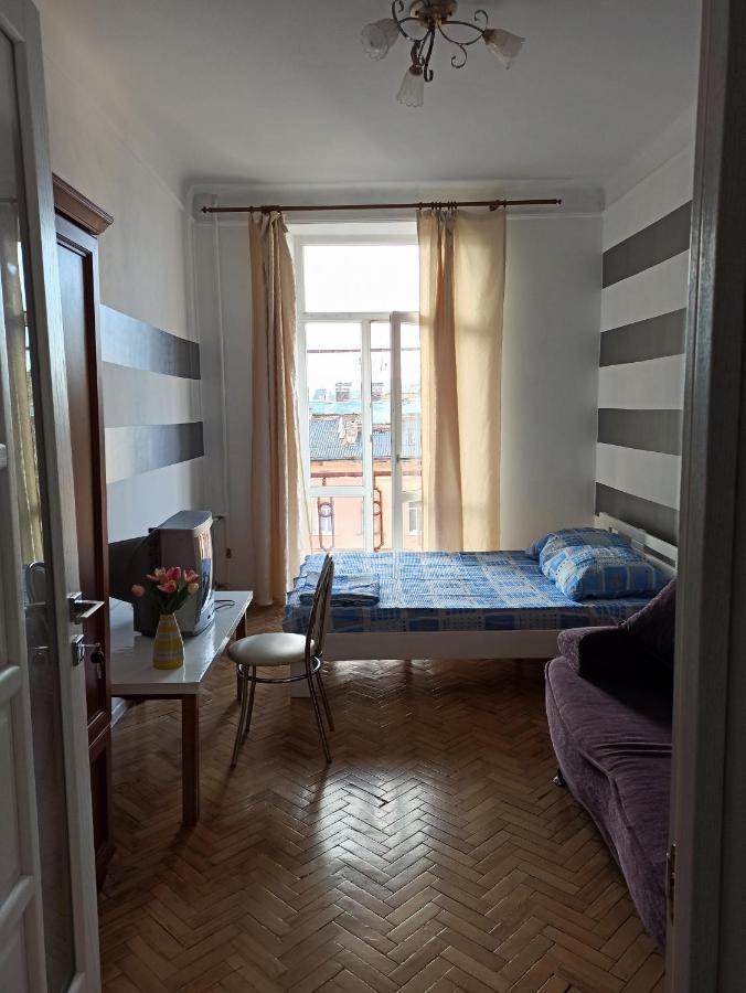 Best Location! Rynok Square, Opera. Apartment Lviv Bagian luar foto